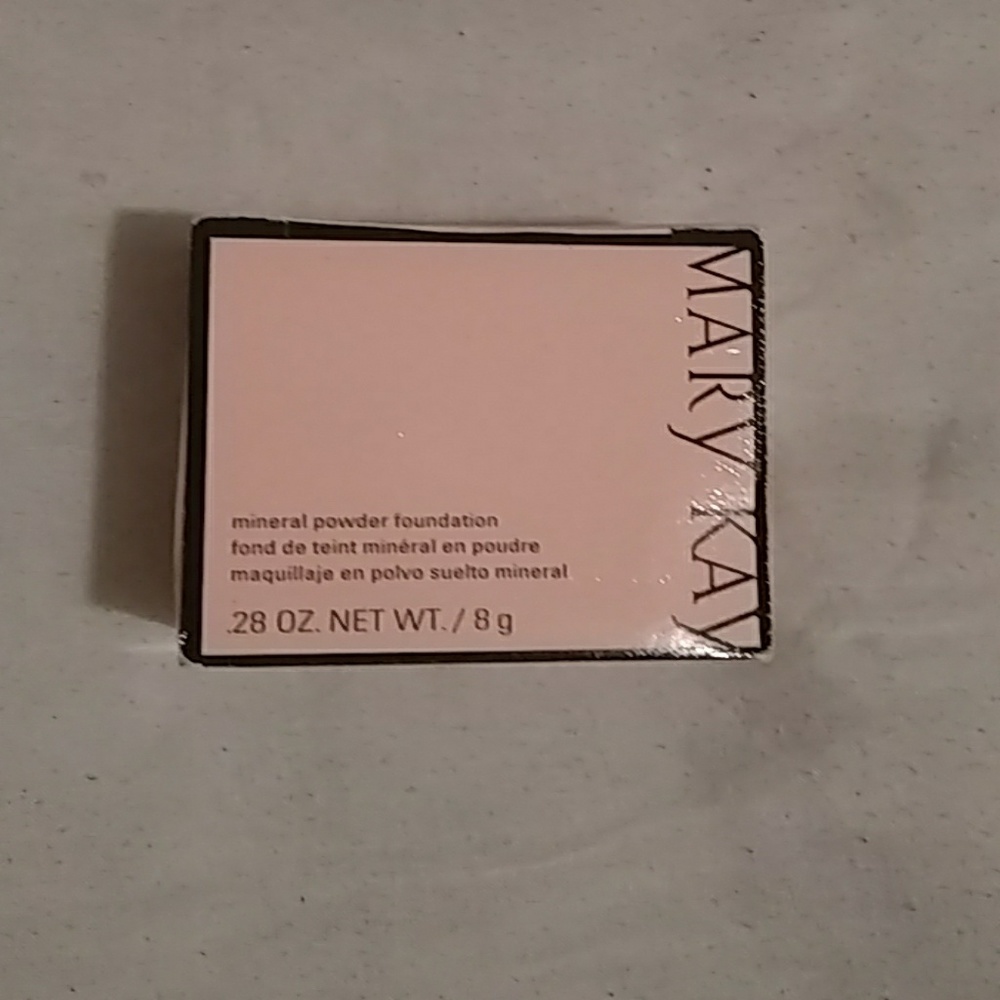 Ivory 2 Mineral Powder Foundation